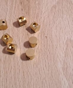 Pájecí vsuvka D 6x5,5, otvor 1,8mm